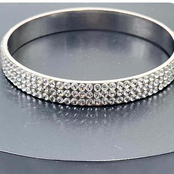 Kate Spade New York Razzle Dazzle
Heavy Metals Row Bangle Silver Bracelet - Picture 2 of 14